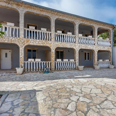 Homely In With Balcony Vir