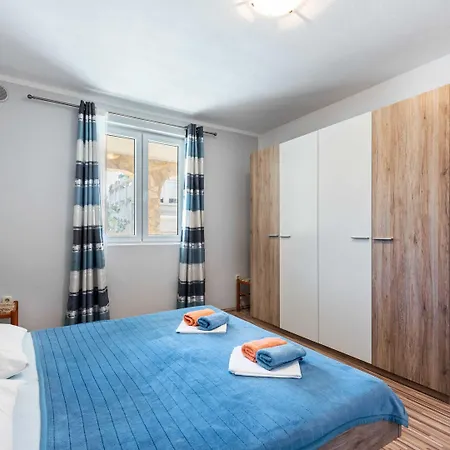 Homely In With Balcony